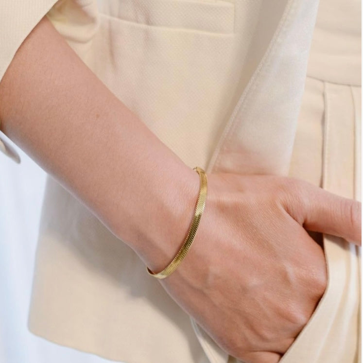 Gold Plated Snake Chain Bracelet for Women with Heart Charm