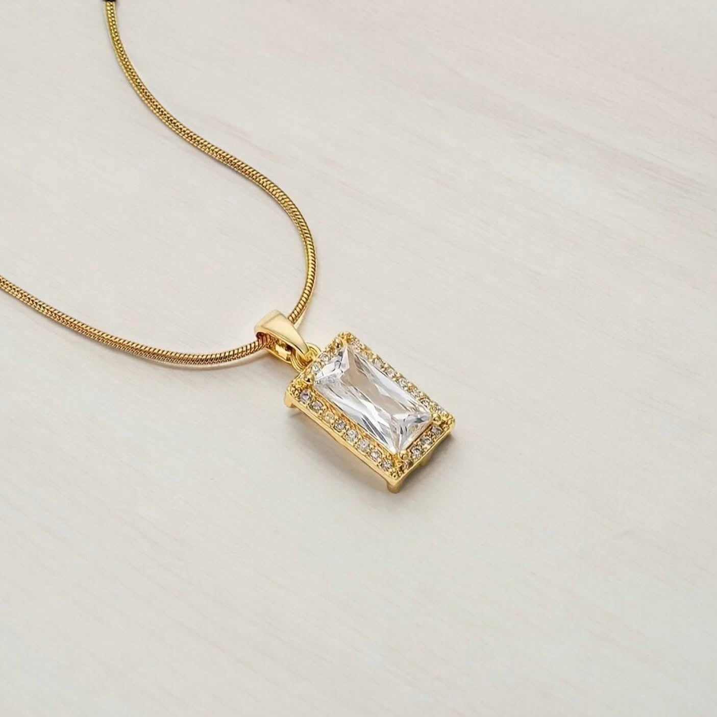 Luxury Rectangle Pendant with Sparkling Cubic Zirconia Stones Necklace for Women