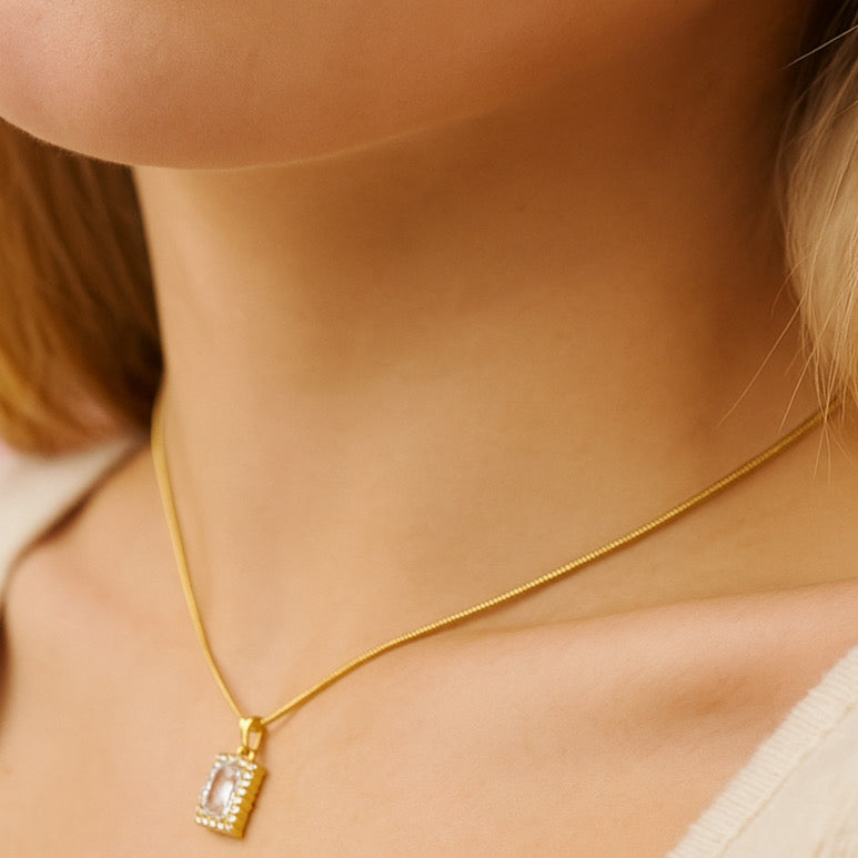 Luxury Rectangle Pendant with Sparkling Cubic Zirconia Stones Necklace for Women