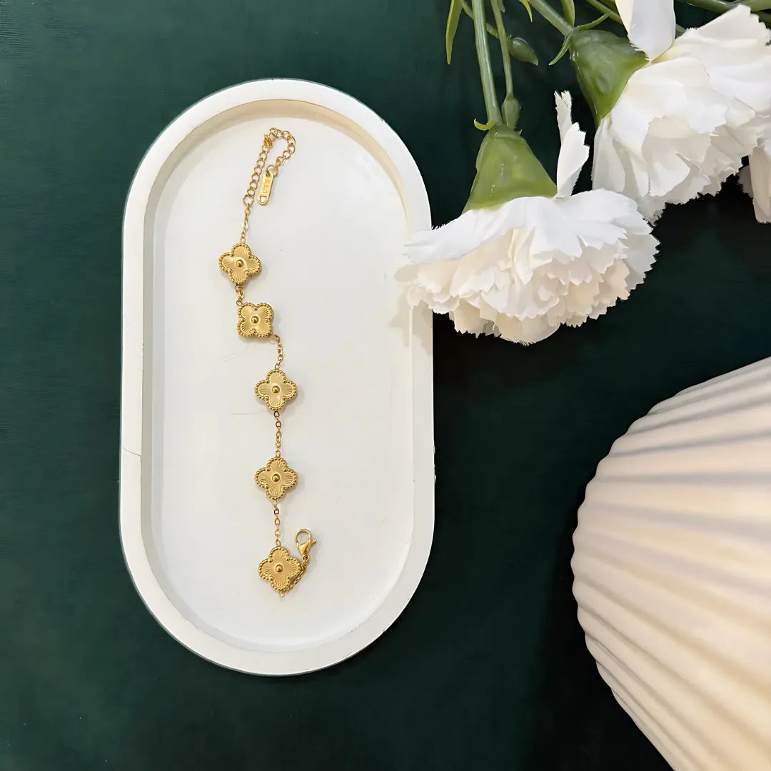 Trendy 18K Gold Plated Four Leaf Charm Clover Flower Bracelet