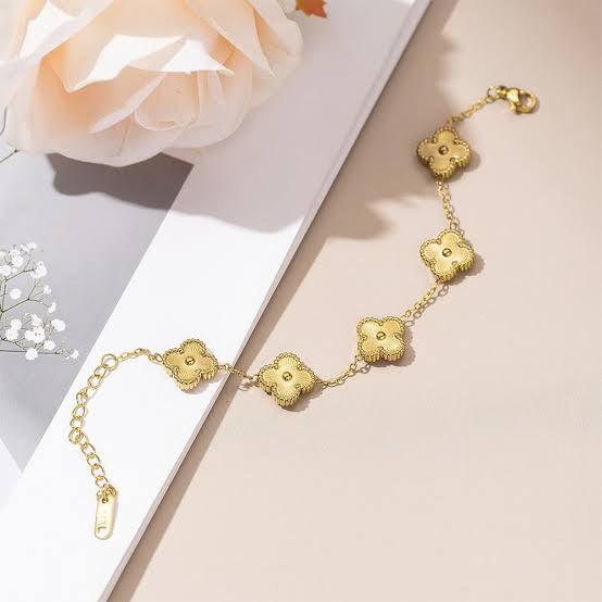 Trendy 18K Gold Plated Four Leaf Charm Clover Flower Bracelet