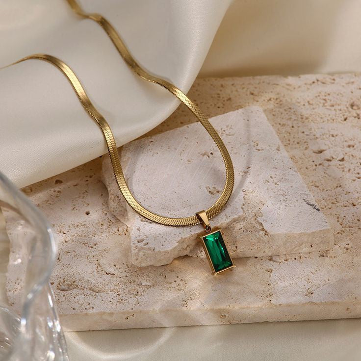 Luxury Gold Plated Rectangle Green Pendant Necklace for Women